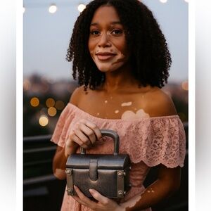 60’s Judith Leiber Restoration Genuine Leather Metal Train Case Purse